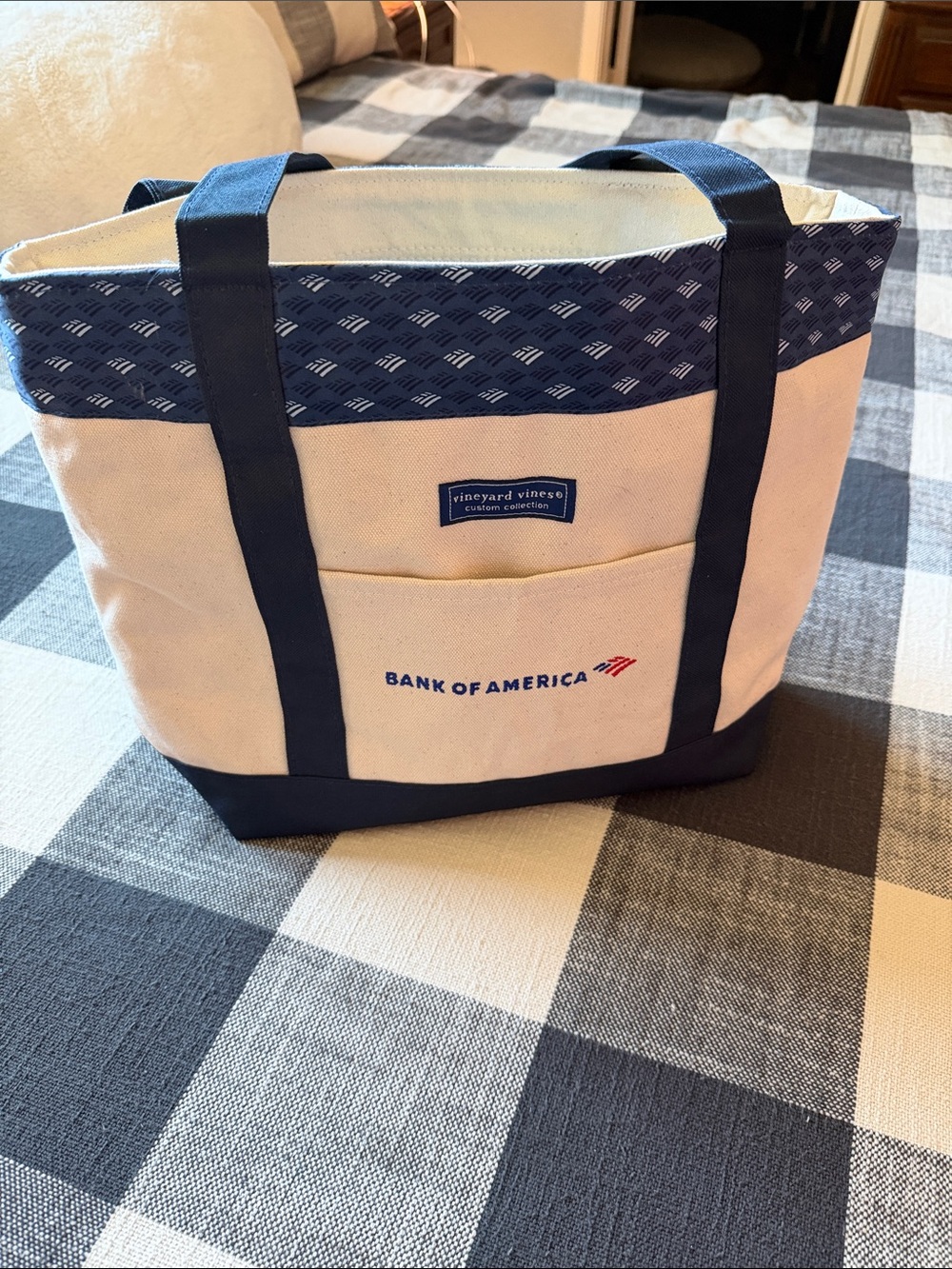 Vineyard Vines Navy & Cream Canvas Tote with Bank of America Logo